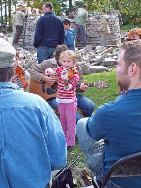 Robin Aggus and family and friends perform lovely celtic music for the wallers during the festival.